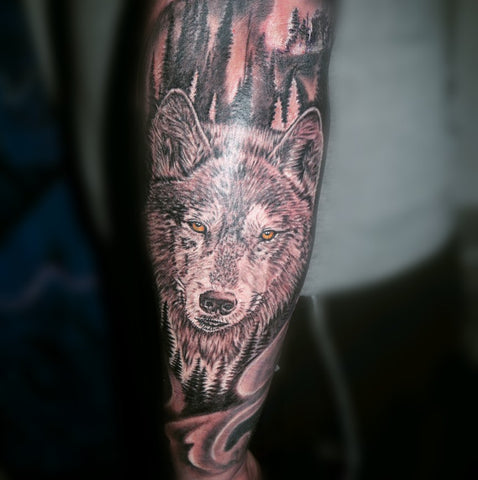 Black and Grey Realism Wolf